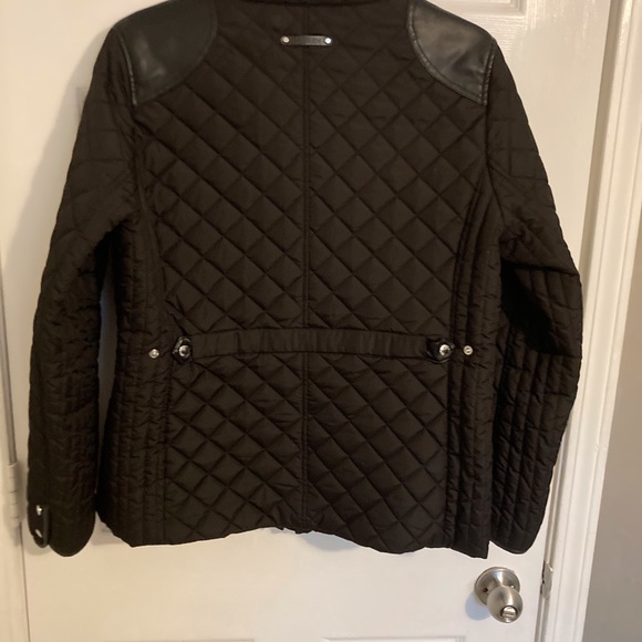 Ralph Lauren Jacket. Faux Leather Trim. Diamond-Quilted.Adjust Snap Tabs On Back - Picture 3 of 8